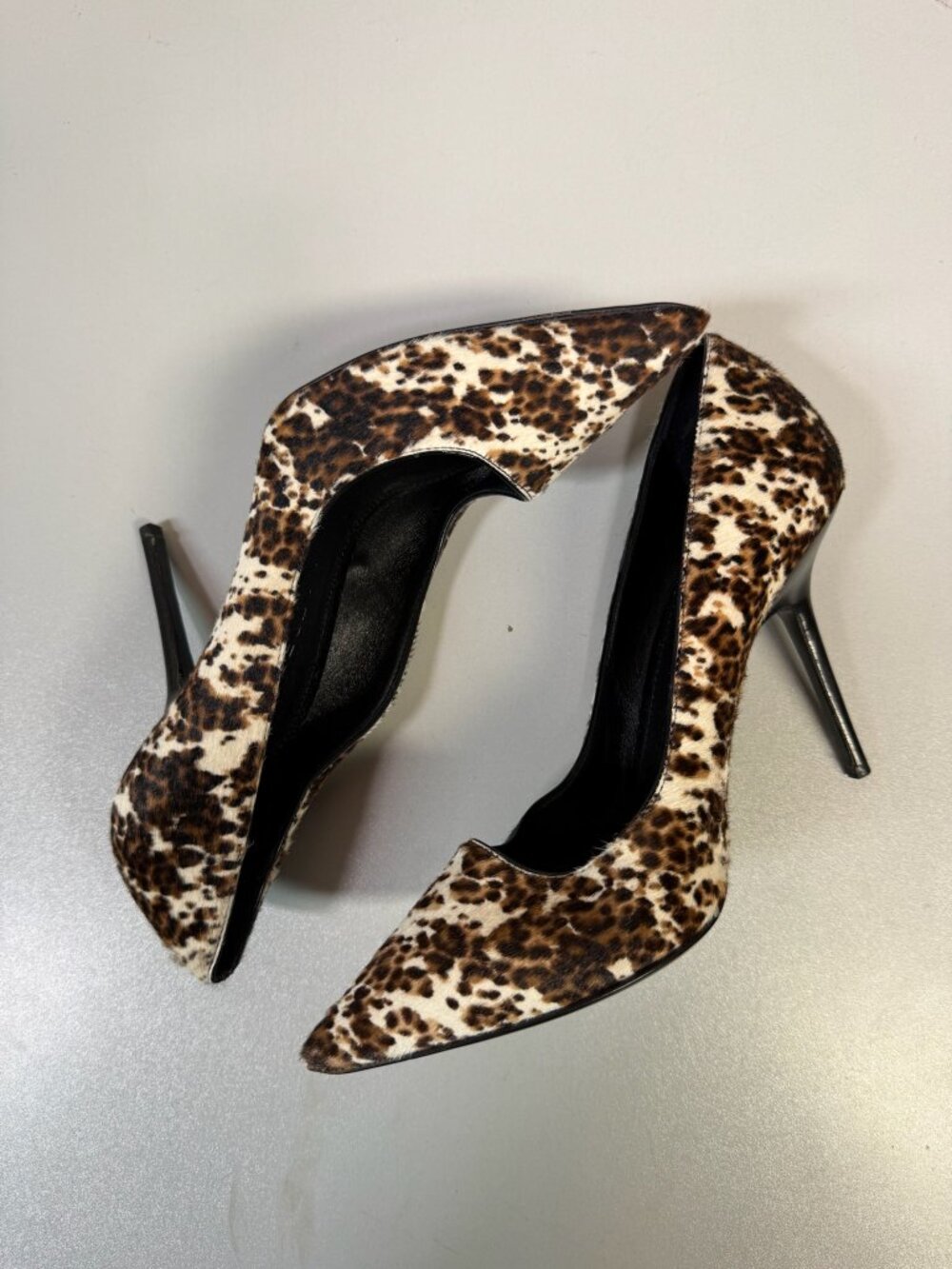BURBERRY Women's Leopard Print Ponyhair Pointed Heels Size 39.5/US9.5 - Picture 5 of 13